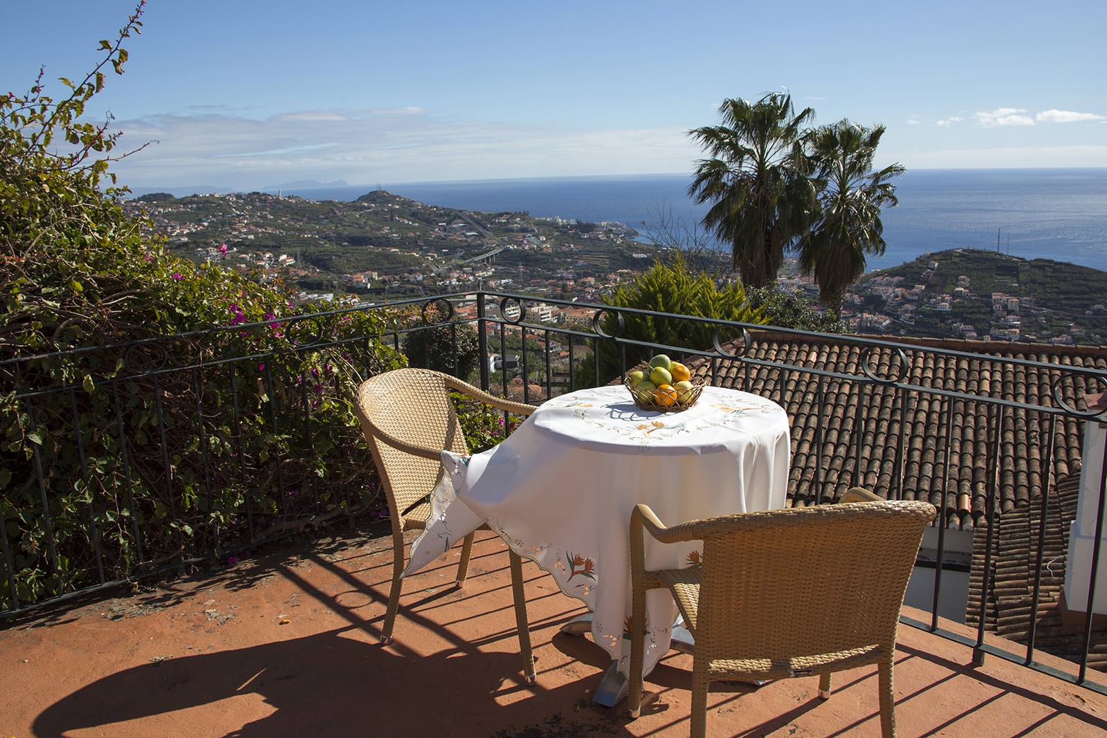 Breakfast with style at Villa Afonso